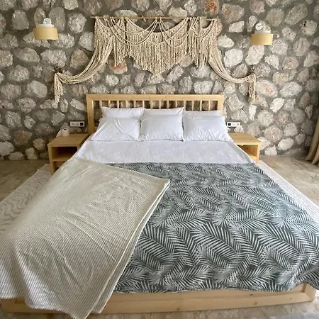 Bella Hotel