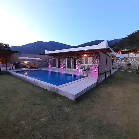 Bella Hotel